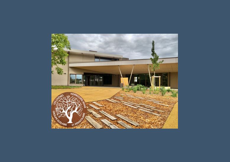 Groupe scolaire élémentaire et périscolaire « Les Chênes » 👀 Visite en avant-première !